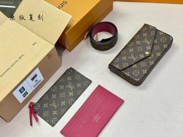 Opulant Louis Vuitton Wallet - Image 4