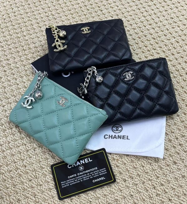 Opulant Chanel Wallet - Image 7