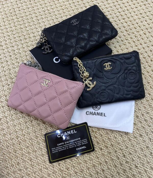 Opulant Chanel Wallet - Image 6