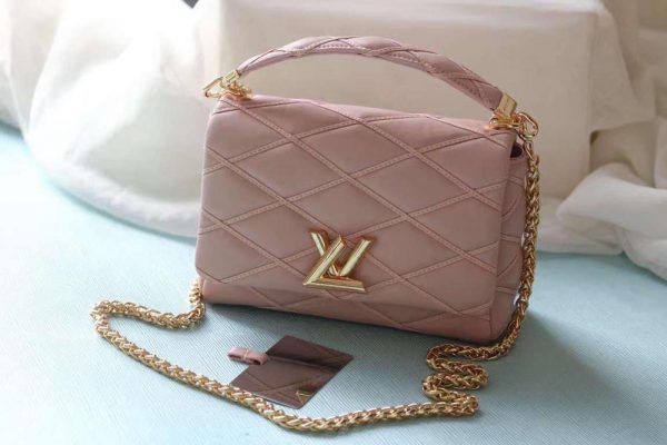 Elegant Louis Vuitton Bags - Image 5