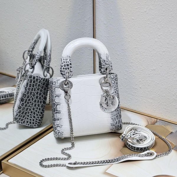 Deluxe Dior Bags - Image 2