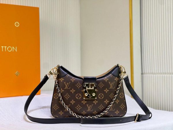 Executive Louis Vuitton Bags - Image 2