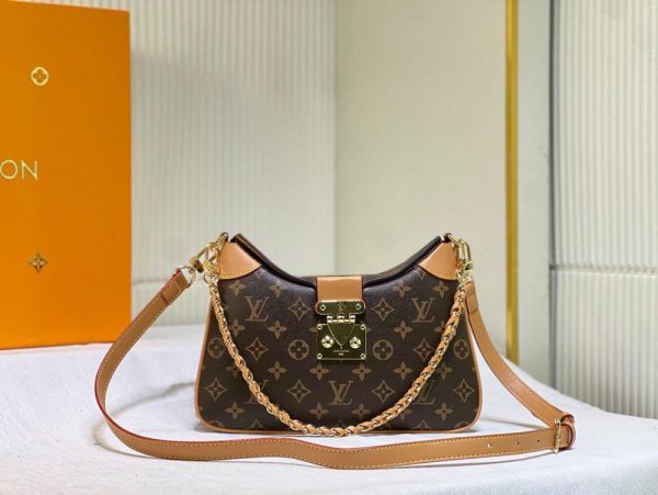 Executive Louis Vuitton Bags - Image 3