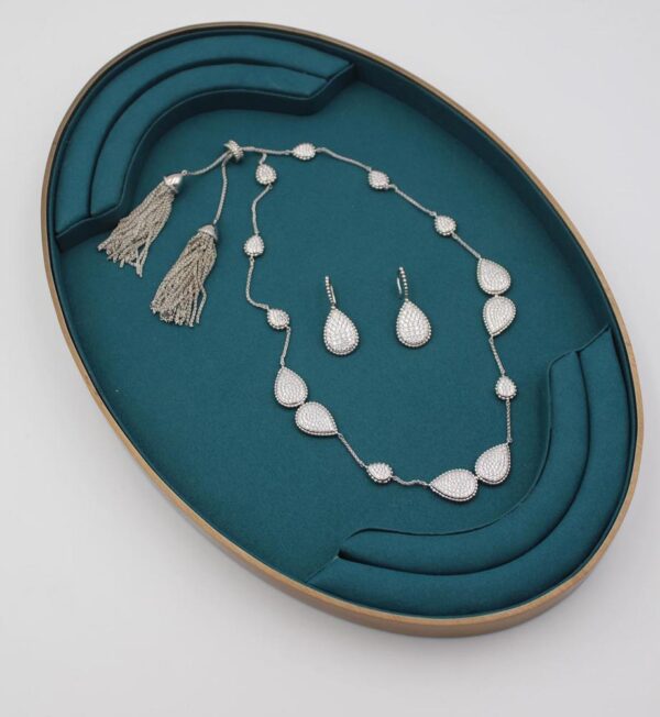Ellite Luxury Neckless+Earring Set