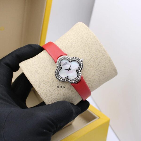 Elegant Van Cleef & Arpels Watches - Image 4