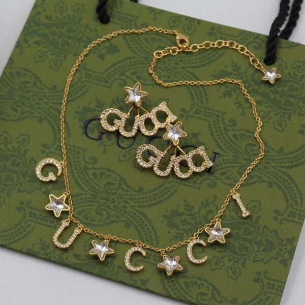 Lavish Gucci Jewelry Set (Bracelet + Earrings)