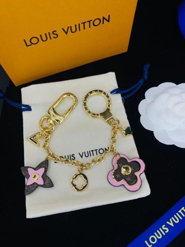 Exclusive Louis Vuitton Key Chain - Image 4