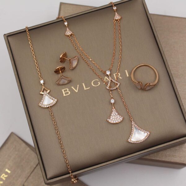 Lavish Bvlgari Jewelry Set