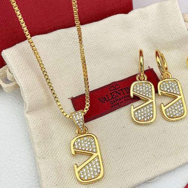 Elegant Valentino Jewelry Set - Image 2