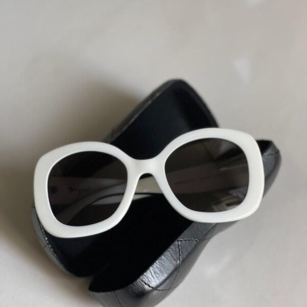 Swanky Gucci Glasses