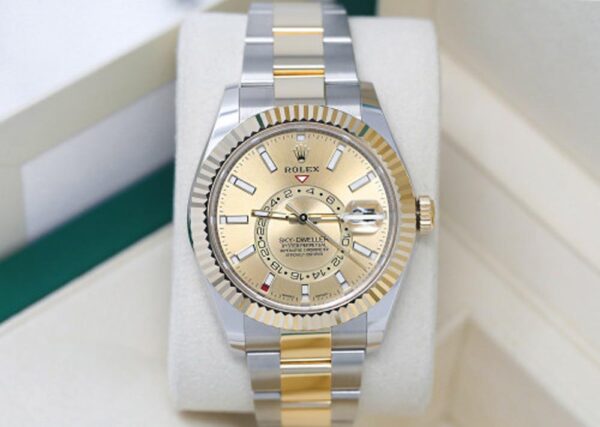 Elegant Rolex Watches - Image 5