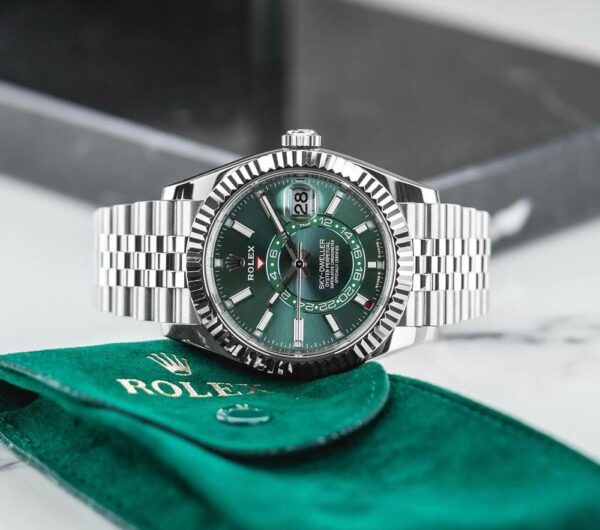 Elegant Rolex Watches - Image 9