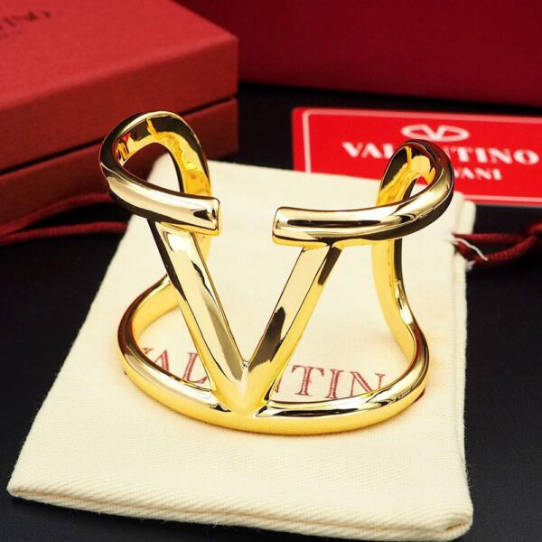 Luxurious Valentino Bracelets - Image 3