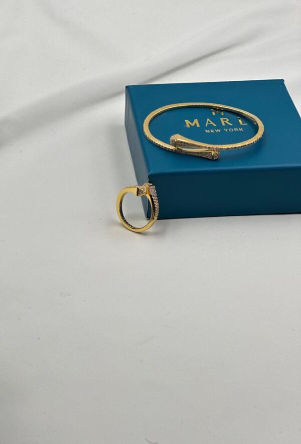 Elegant Marl Jewelry Set - Image 4